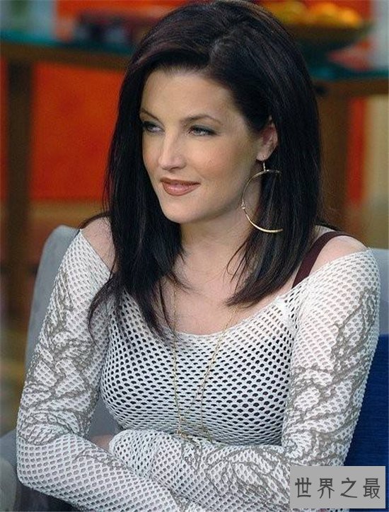 【图】丽莎·玛丽·普雷斯利亲眼目睹猫王死亡 现在成就