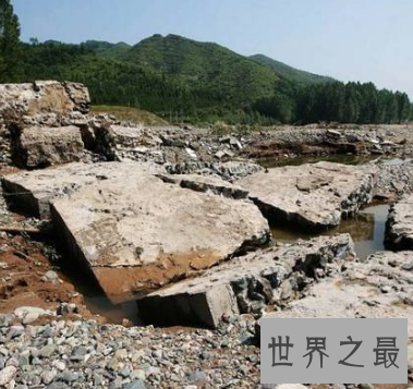 【图】过家家般的造房子 豆腐渣工程真的是风吹过就会