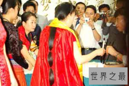 【图】谢秋萍号称长发女王 她的头发之所以长其实是有