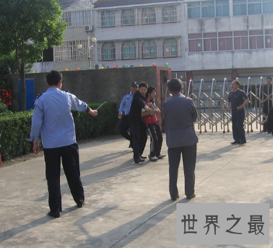 【图】中国十大暴力城市 初中女生竟被当众扒衣服欺侮