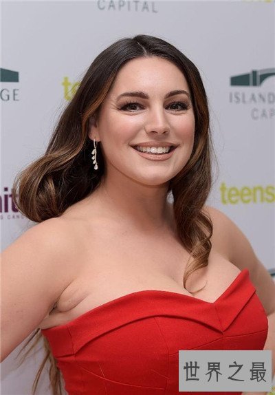 【图】凯莉·布鲁克三级全裸拍杂志 现在38岁身体走样