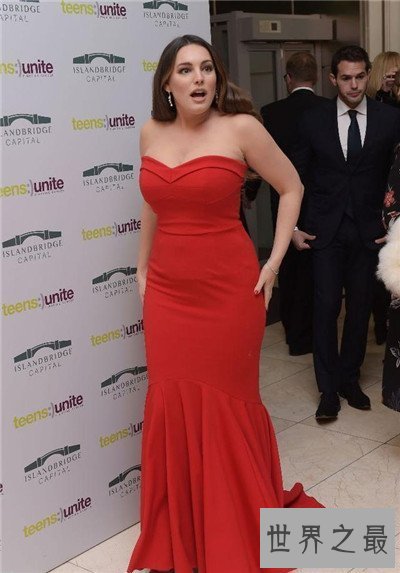 【图】凯莉·布鲁克三级全裸拍杂志 现在38岁身体走样