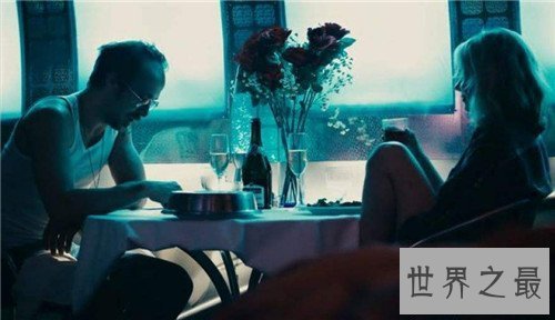 【图】尺度大的电影有哪些 五十度灰五十度黑成经典