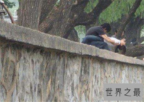 【图】酒瓶门事情视频回忆 视频中男子一直没有出面