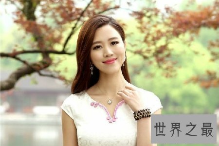【图】旗袍美女们向咱们展示的不只是本身的神韵 还传