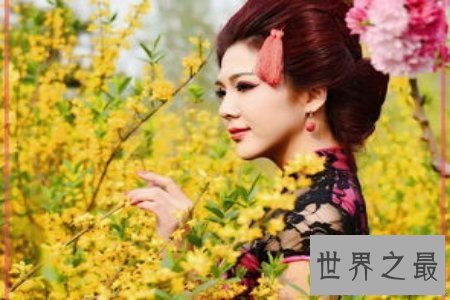 【图】旗袍美女们向咱们展示的不只是本身的神韵 还传
