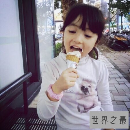 【图】夏天poppy真的是事实当中的小天使 长得好可恶