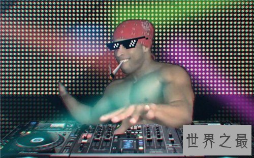 【图】香蕉君是什么梗 他的兼职竟然是做援交