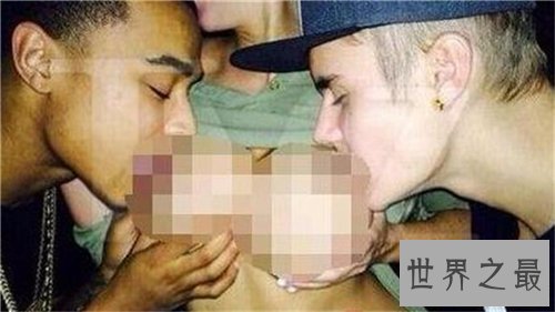 【图】挤奶图片不雅照曝光 19岁少女挤奶视频走红网络