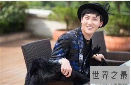 【图】蛇精男刘梓晨 居然拍了一部新电影 你敢看吗