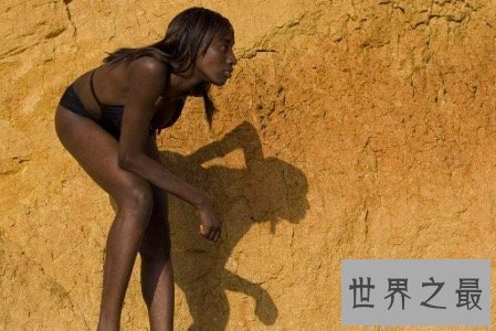 【图】非洲女人皮肤黝黑性格开朗 她们还有这些不为人