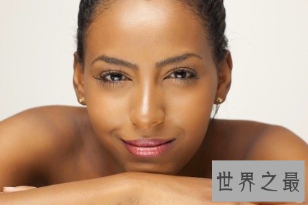 【图】非洲女人皮肤黝黑性格开朗 她们还有这些不为人
