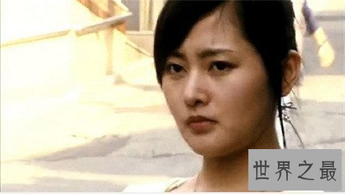 【图】张天爱乳环事情回忆 长相出众被网友质疑整容