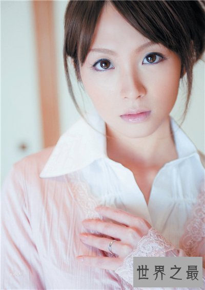 【图】最美丽的av都有哪些 长相甘甜的日本AV女优引见