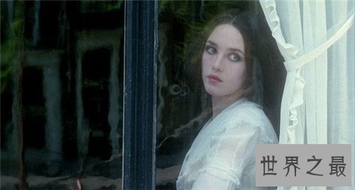 【图】法国美女风情万种 卡洛尔·布盖可谓冷傲女王