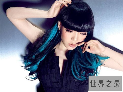 【图】吴莫愁曝清纯素颜 曾有网友示意化浓妆吓哭小朋