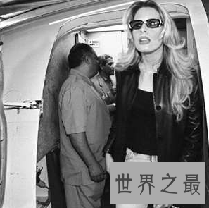 【图】利比亚指导人最疼爱的女儿 艾莎·卡扎菲