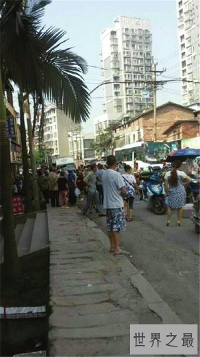 【图】人体悬挂终究是艺术还是惩罚 北京酒吧归纳人体