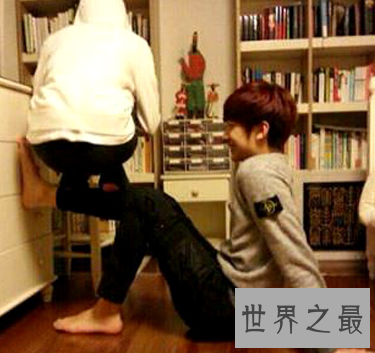 【图】想要跟对象秀恩爱 高难度情侣合照学起来