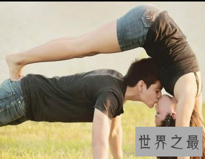 【图】想要跟对象秀恩爱 高难度情侣合照学起来