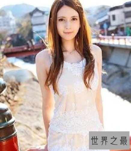 【图】龙泽罗拉，日本十大身体最好的AV女优之一