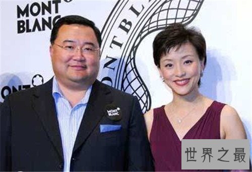 【图】丑男照片配的都是美女 文娱圈丑男娶美妻的男星