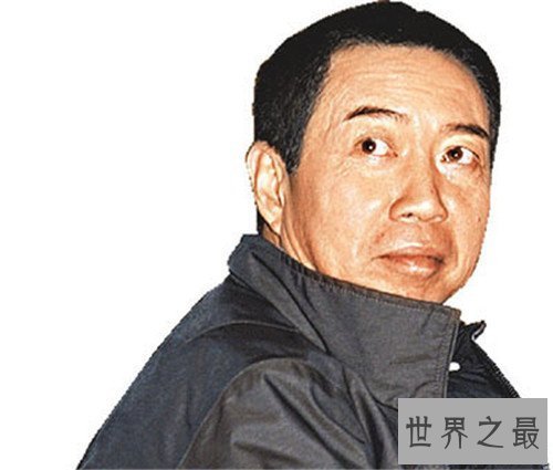 【图】丑男照片配的都是美女 文娱圈丑男娶美妻的男星