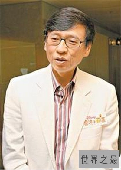 【图】丑男照片配的都是美女 文娱圈丑男娶美妻的男星