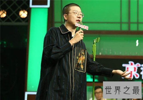 【图】丑男照片配的都是美女 文娱圈丑男娶美妻的男星