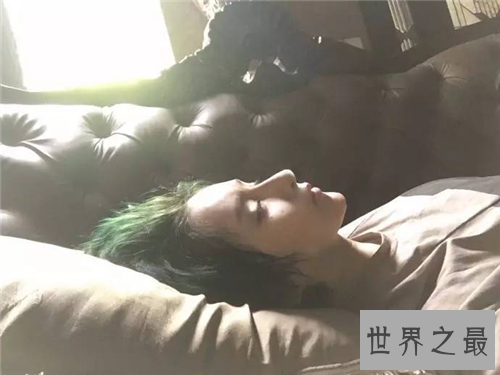 【图】飞向他人床歌曲曾被禁 网红鼻祖沉珂隐没假相