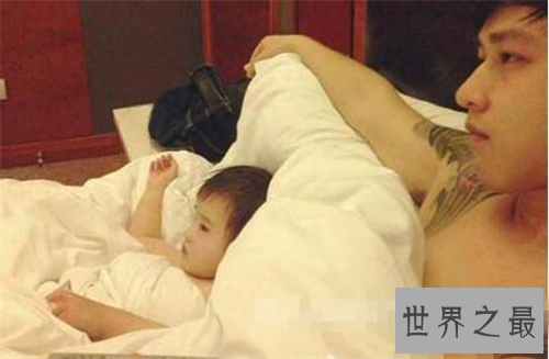 【图】飞向他人床歌曲曾被禁 网红鼻祖沉珂隐没假相