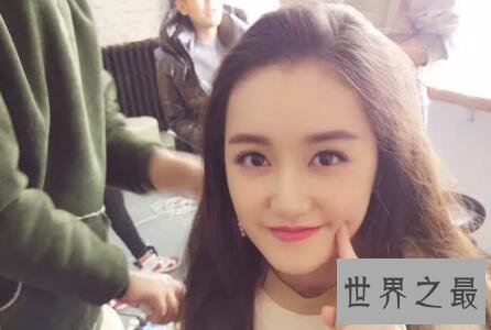 【图】蒋依依图片十分清纯可爱讨人喜欢她究竟是一个