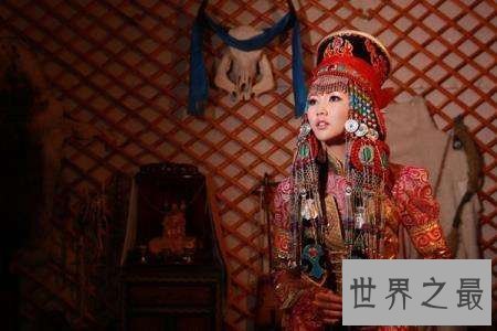 【图】蒙古族服饰是蒙古族的传统服装非常独特又难看