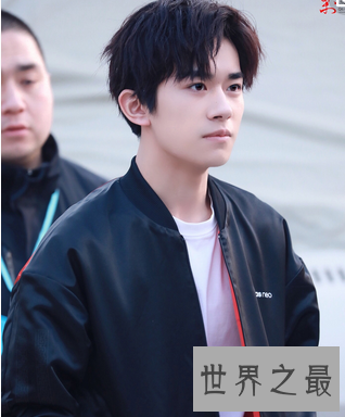 【图】 出道之后唱完这单曲咚巴拉 走红的萨顶顶