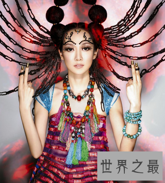 【图】 出道之后唱完这单曲咚巴拉 走红的萨顶顶