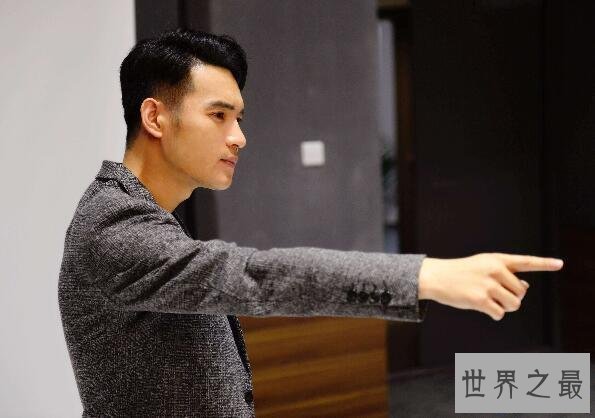 【图】文松小品在《欢畅悲剧人》节目下深受观众喜欢