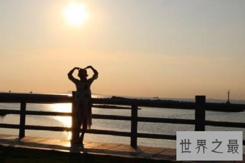 【图】双鱼男外柔内刚，到底招不招女孩子青睐，双鱼