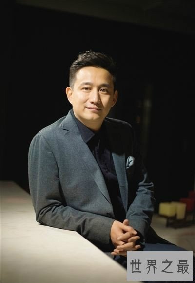 【图】疼老婆的男人面相清点 天庭饱满的男人最贫贱