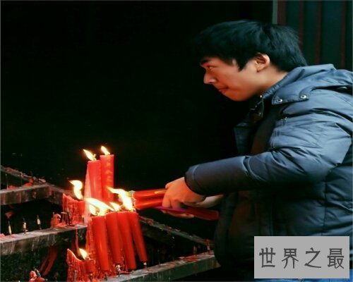 【图】烧香是一种敬重神灵的流动，依据烧香图解来了