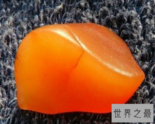 【图】金丝玉，一种珍贵的的玉石，十分美丽