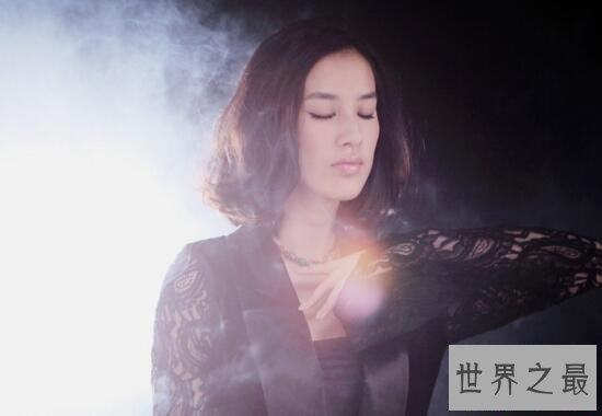【图】文娱圈最有背景的十大女星，天仙刘亦菲凭干爹