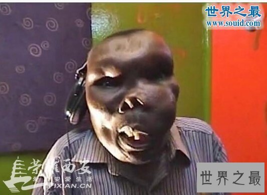 【图】清点世界上最丑的男人，娶2个老婆(生8个孩子)