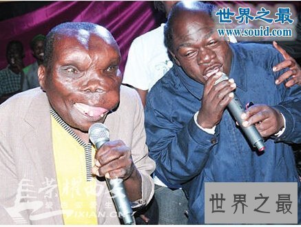 【图】清点世界上最丑的男人，娶2个老婆(生8个孩子)