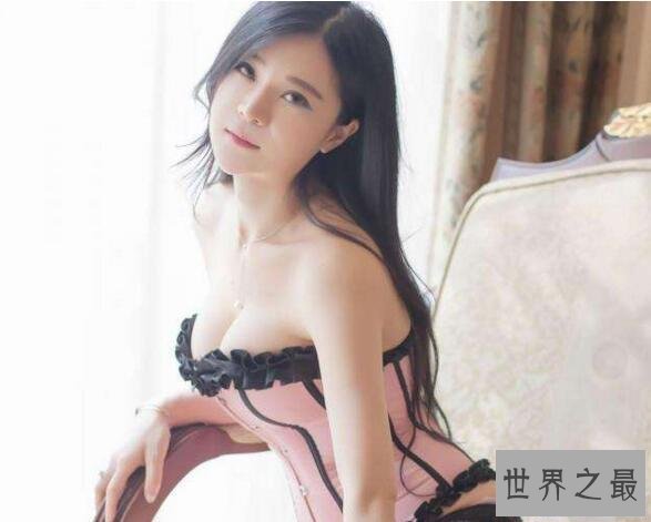 【图】90后大胸美女图片大合集，一半都是嫩模哦(看了