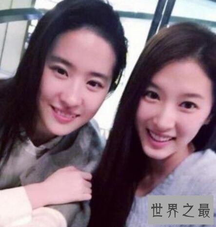 【图】文娱圈十大明星替身，郑爽替身和本尊形同双胞