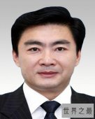 【图】常务委员王荣，一位走向人生巅峰的领导者