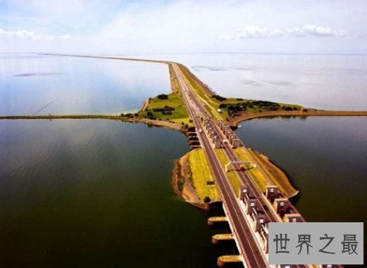 荷兰围海大堤可谓世间建筑奇迹
