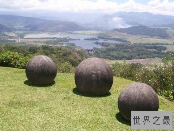 哥斯达黎加岩石球