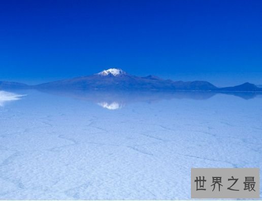  5.世界上最大的盐湖沙漠 玻利维亚乌尤尼沙漠