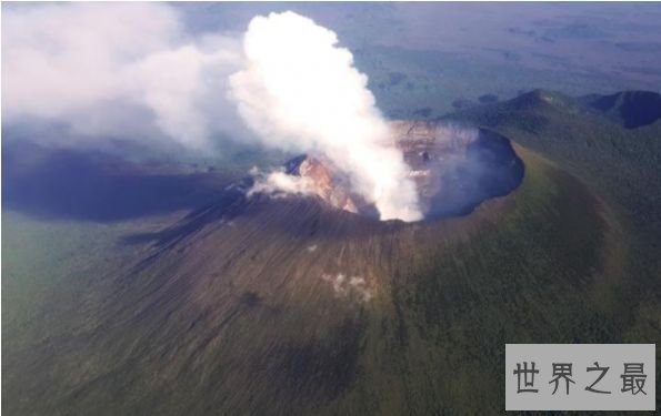 刚果尼拉贡戈火山